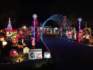 Richardson Light Show in Madison, Mississippi courtesy of the Tacky Light Tour